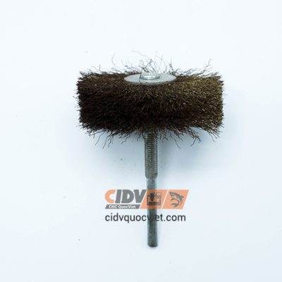 CHỔI SẮT CÓ CÁN