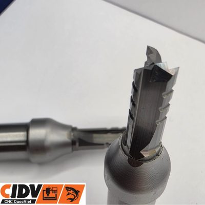 Mũi Phay CNC Tideway 8x22mm 3 Me Thẳng (Cốt 12) (2)