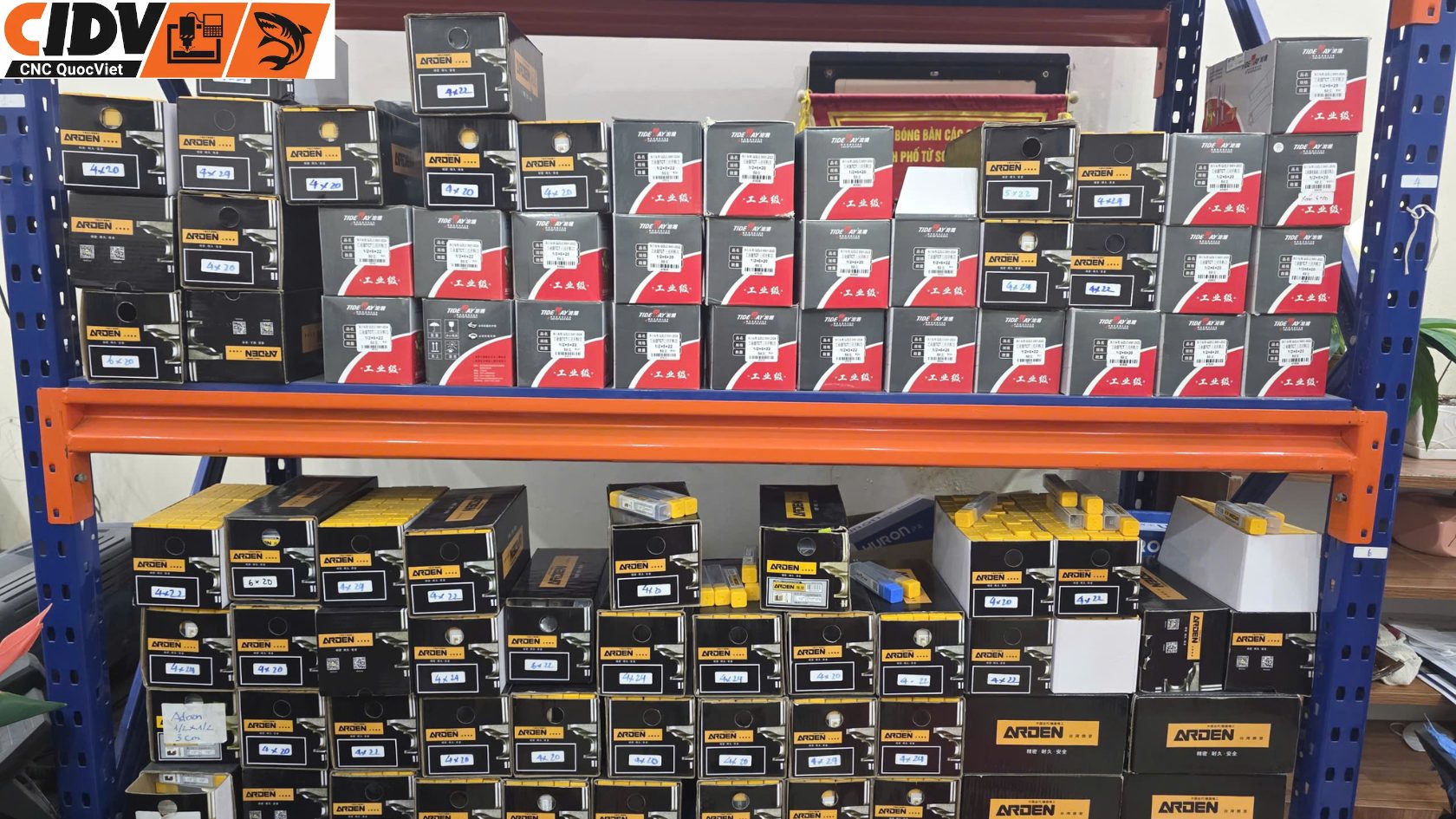 ảnh kho linh kiện CIDV Quốc Việt2